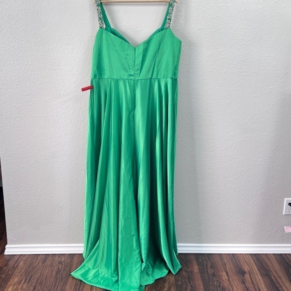 NEW $498 MAC DUGGAL 49577 FRONT TWIST KNOT SLEEVELESS HIGH LOW GOWN SIZE 22 - Picture 7 of 16